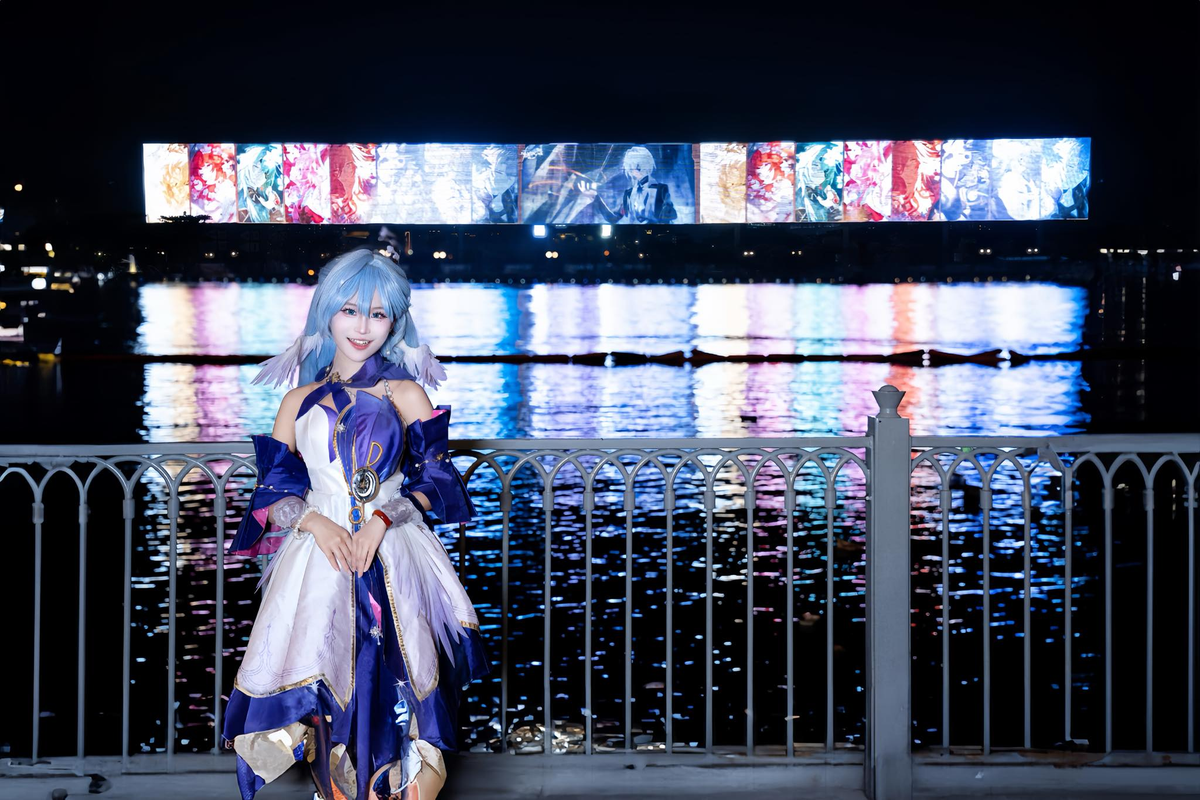 Nhiều người còn ví cô như một "ảo thuật gia" nhờ những màn biến hình khó lý giải.(Ảnh: FBNV)