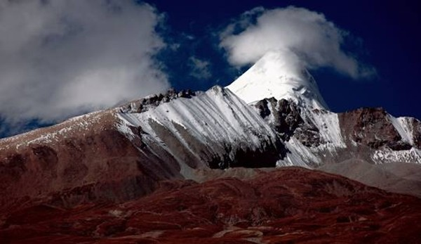 Côn Lôn được xem là “ đệ nhất thần sơn” trong thần thoại Trung Quốc nhưng chưa ai xác định được vị trí thực sự của nó.