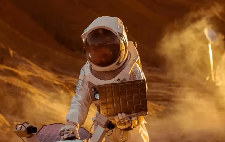 Loại pin mới không thay thế hoàn toàn các nguồn năng lượng hiện có mà bổ sung thêm lựa chọn đa năng lượng cho thám hiểm không gian. (Ảnh: The Tatva)