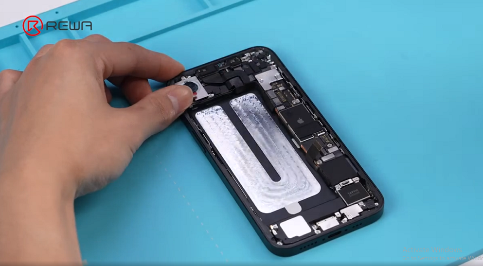 Thiết kế vỏ máy được cải tiến, sử dụng vật liệu bền hơn và hệ thống tản nhiệt hiệu quả hơn. (Ảnh: REWA)