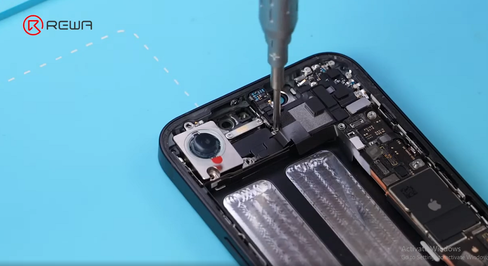 Camera của iPhone 16e được nâng cấp, mang lại chất lượng ảnh và video vượt trội. (Ảnh: REWA)