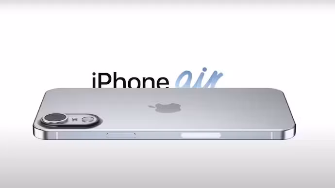 Nếu thiết kế này là thật, iPhone 17 Air sẽ phá vỡ sự đơn điệu của các thế hệ iPhone trước đó. (Ảnh: India Today)