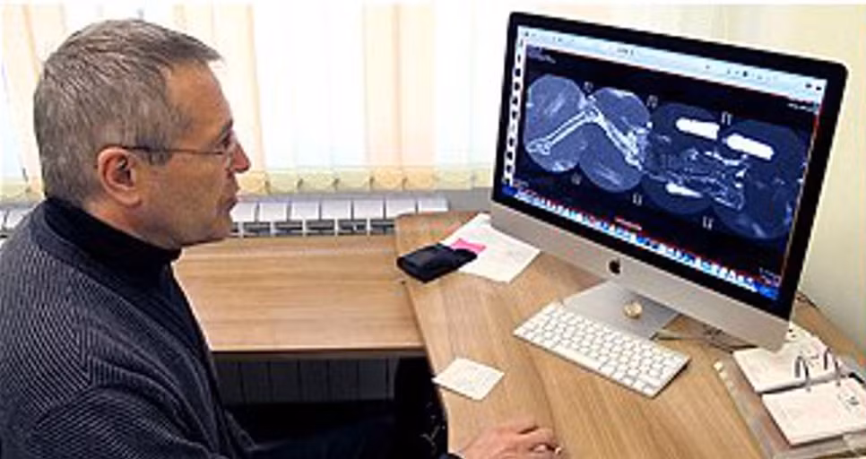 Một số người cho rằng việc khai quật ngôi mộ đã gây ra thiên tai, trong đó có trận động đất 7,3 độ richter năm 2003 gây thiệt hại lớn cho vùng Altai.(Ảnh: Daily Mail)