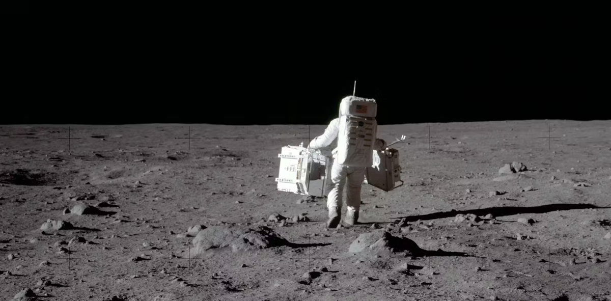 Trong thời Apollo (1962-1972), các tàu vũ trụ chỉ mất vài ngày để đến Mặt Trăng, nhưng ngày nay hành trình này có thể kéo dài đến vài tháng. (Ảnh: The Conversation)