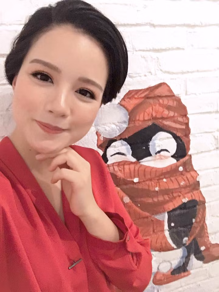 Minh Trang luôn rạng rỡ