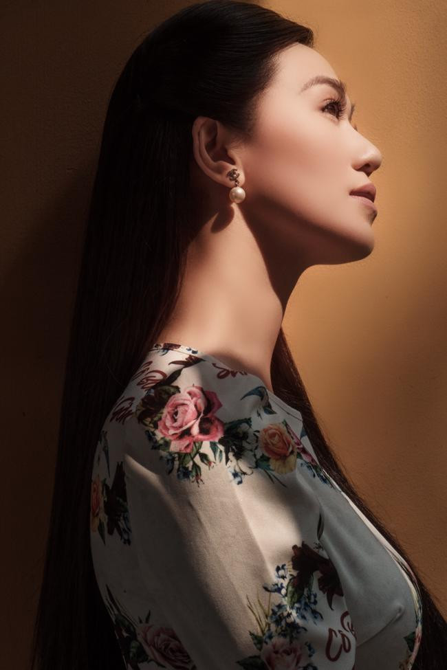 Nữ diễn viên cho rằng, bộ phim truyền hình Mỹ nhân Sài Thành sau 4 năm “đắp chiếu” mới được lên sóng sẽ có nhiều chi tiết đắt giá để khán giả dành sự quan tâm, yêu mến hơn là những chuyện đời tư của cô thời gian qua.