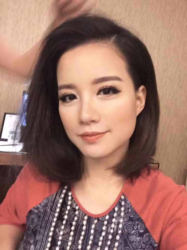 Dù bận rộn công việc và chăm sóc con cái,nhưng Minh Trang vẫn dành thời gian chăm sóc bản thân