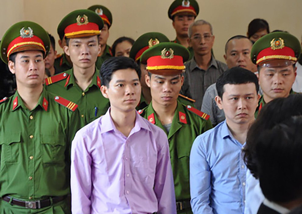 Các bị cáo tại tòa.