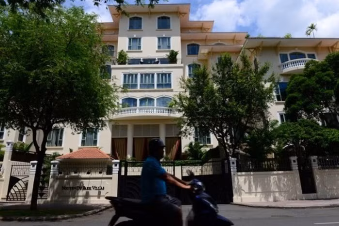 Biệt thự thứ 3 là một căn hộ cao cấp số 111 Nguyễn Du (quận 1), ngay trung tâm Sài Gòn của Hoàng Béo. Ảnh: GĐVN.