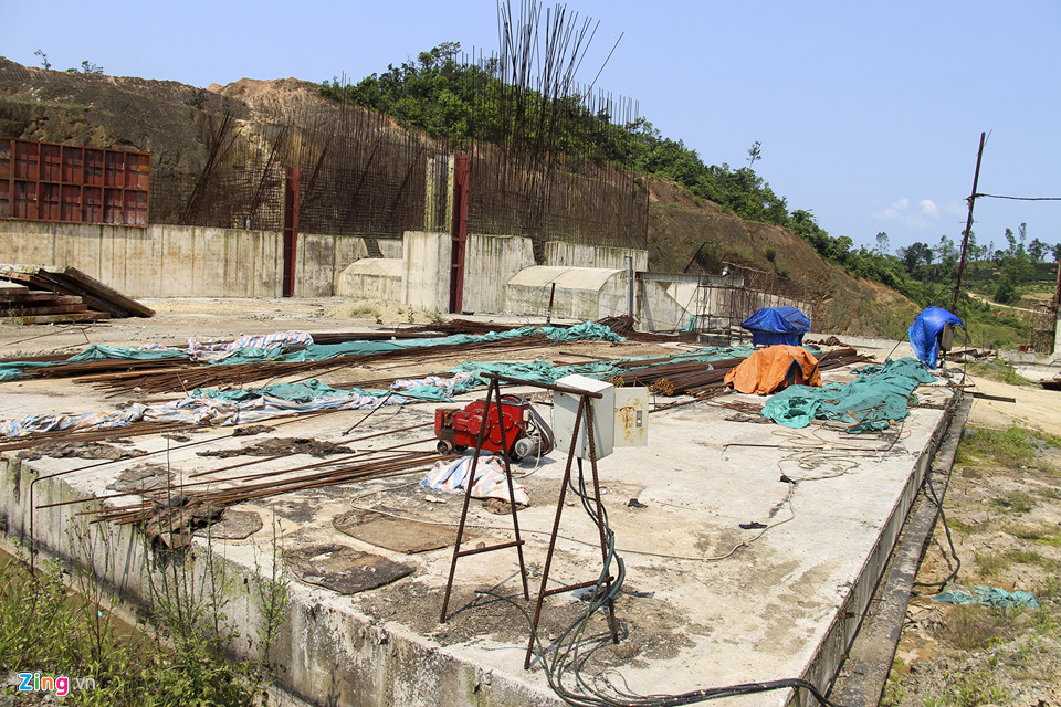  3. Dự án cấp nước Khu kinh tế Vũng Áng (Hà Tĩnh) Dự án cấp nước Khu kinh tế Vũng Áng (Hà Tĩnh) có mức đầu tư hơn 1.800 tỷ đồng nhưng sau một thời gian được đội thêm 2.500 tỷ và liên tiếp xin gia hạn hoàn thành. Ảnh: Zing.