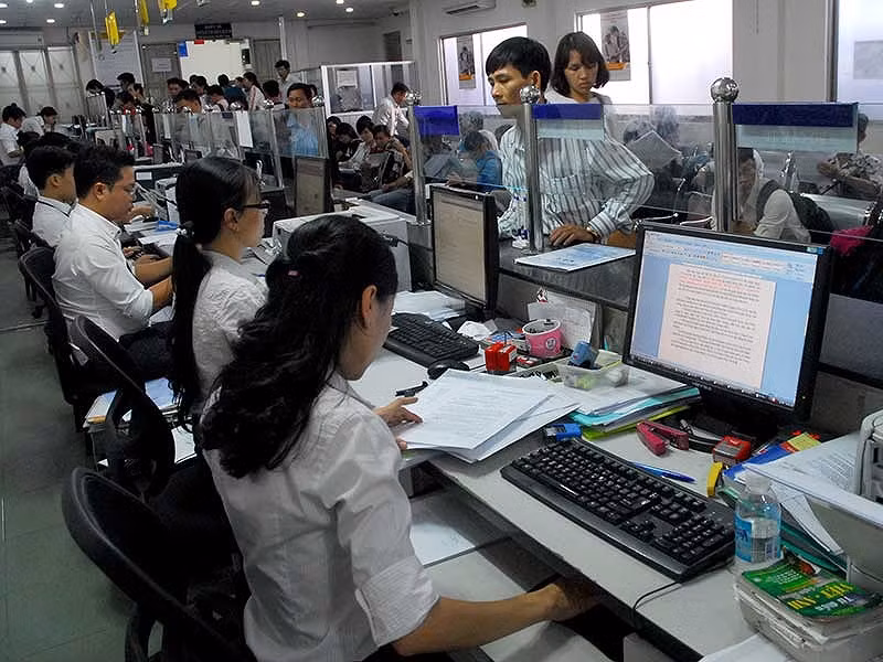 Hiện nay bộ máy của TP.HCM còn cồng kềnh nên cần được thu gọn hơn nữa các phòng, ban thuộc sở, ngành. Ảnh: HTD