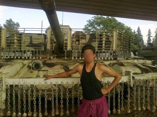 May mắn là điều khó mà xảy ra nhiều lần, chưa kể đến việc nếu không phải đạn rocket xuyên lõm có tốc độ chậm mà là một lõi đạn xuyên dưới cỡ rất nặng đang bay ở vận tốc trên 1.800 m/s thì lớp giáp phụ trên 100% sẽ bị đánh bại dễ dàng.