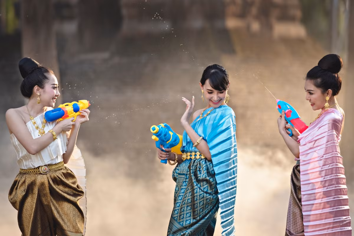 Le hoi te nuoc truyen thong Songkran mang den su khoi dau moi