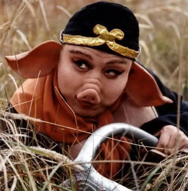 Vì sao Trư Bát Giới võ nghệ cao cường, nhưng gặp yêu quái là chạy? Vi sao Tru Bat Gioi vo nghe cao cuong, nhung gap yeu quai la chay?