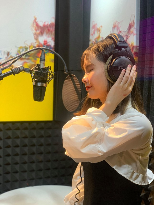 Nu sinh khiem thi mang anh sang den nhung manh doi kem may man-Hinh-3