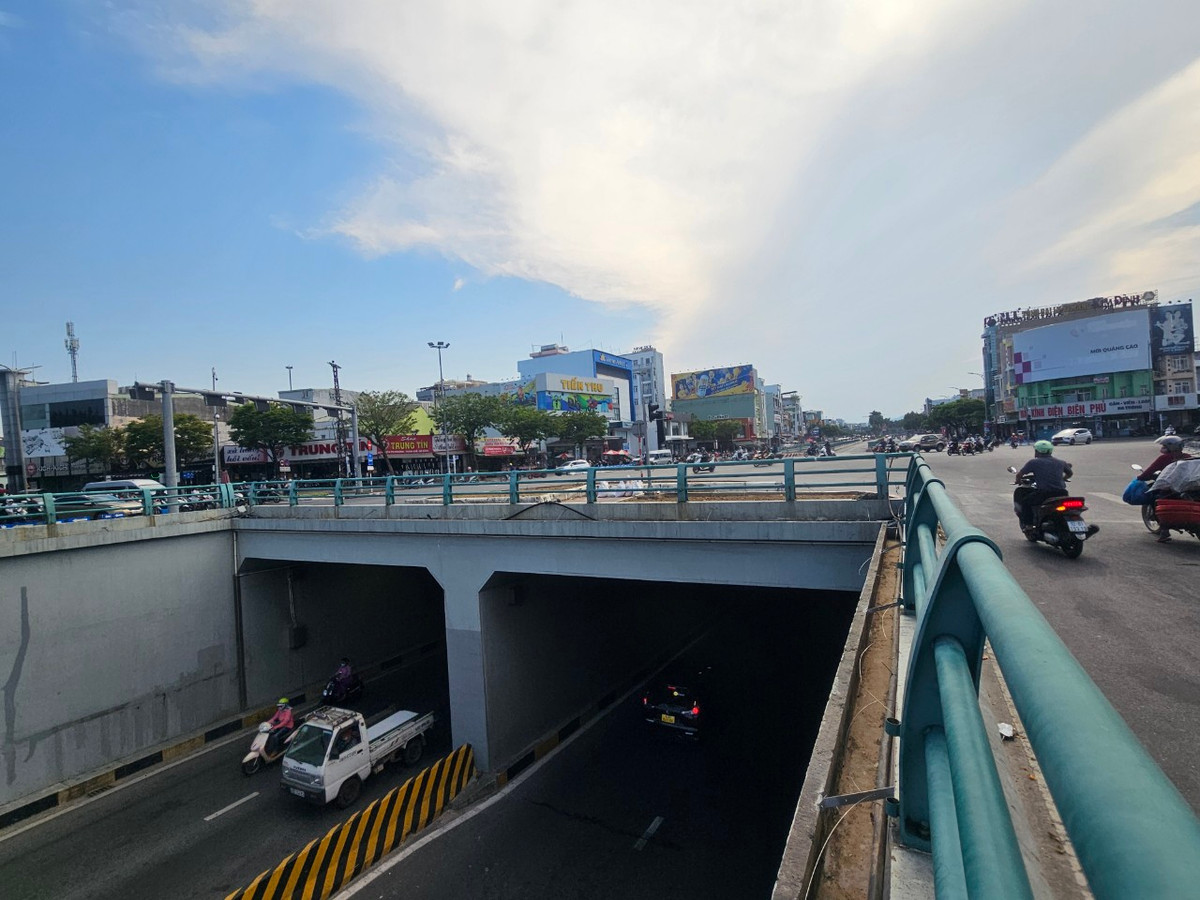 Đây là công trình nút giao thông có hầm chui sử dụng nguồn vốn vay Ngân hàng thế giới (WB) và vốn đối ứng của TP.Đà Nẵng.