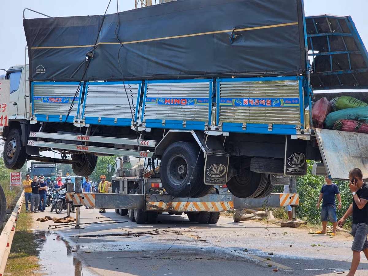 Nguyên nhân vụ tai nạn đang được xác minh, làm rõ.