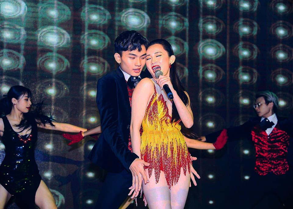 Lo anh qua khu voi Xuan Truong, co gai bi dan mang “truy lung”-Hinh-6