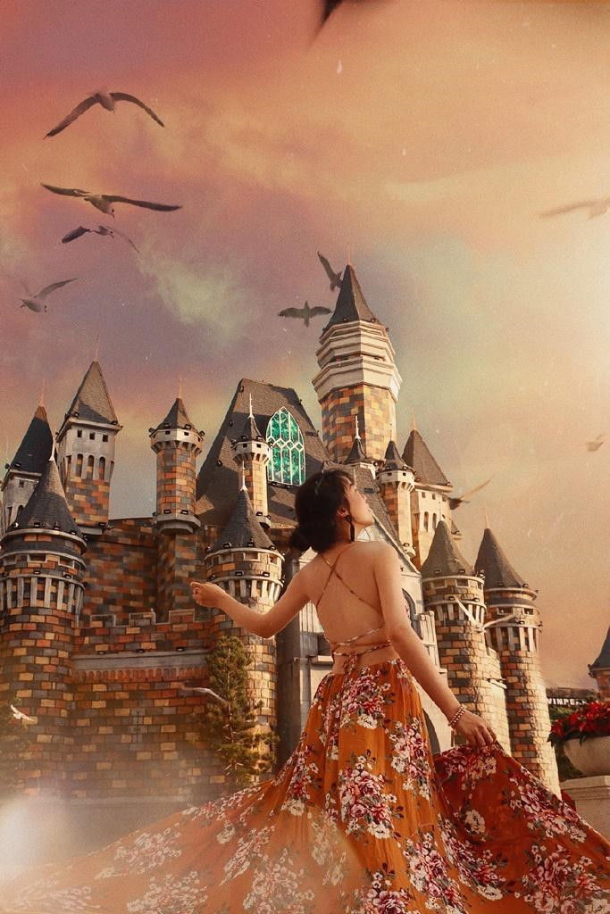 Nữ travel blogger cho biết một tấm ảnh đẹp phải có nhân vật cá tính, thần thái; cảnh đẹp và màu đẹp; nhưng nếu bắt buộc chọn một trong 3 yếu tố trên, cô luôn ưu tiên vẻ đẹp của khung cảnh.