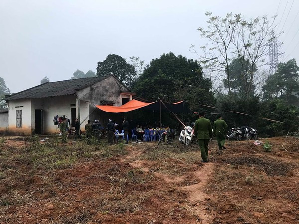 Vu sat hai 2 me con co hieu pho: Dong tin nhan cuoi cung nghi can gui con gai