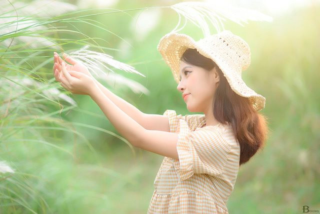 Trong mỗi giai đoạn, cô nữ sinh này đều có những kế hoạch riêng của mình và ngày càng tỏa sáng. Mặc dù với hai bàn tay trắng lập nghiệp, nhưng với sự kiên trì và ham học hỏi cô nàng đã tạo dựng cho mình những nền tảng vững chắc để thực hiện ước mơ.