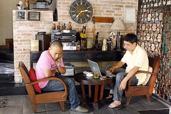 Căn nhà được anh sử dụng 1 phần làm quán cafe.