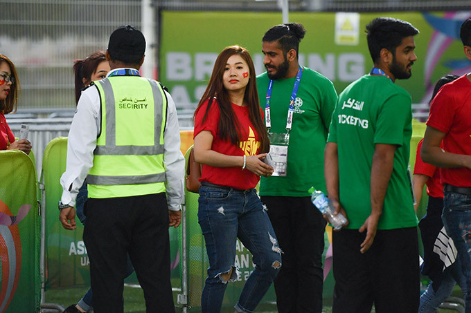 Mỗi lần CĐV Việt Nam đền sân đều nhận được sự quan tâm đặc biệt từ các nhân viên an ninh