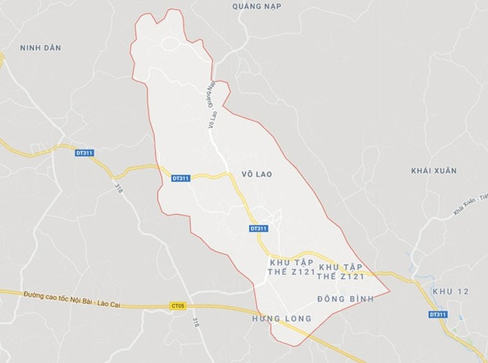 Ngay sau khi nhận được thông tin, cơ quan chức năng đã có mặt phong tỏa hiện trường, khám nghiệm tử thi. Tại hiện trường, bà H. tử vong trong nhà để xe. Con gái bà H. tử vong gần cầu thang.