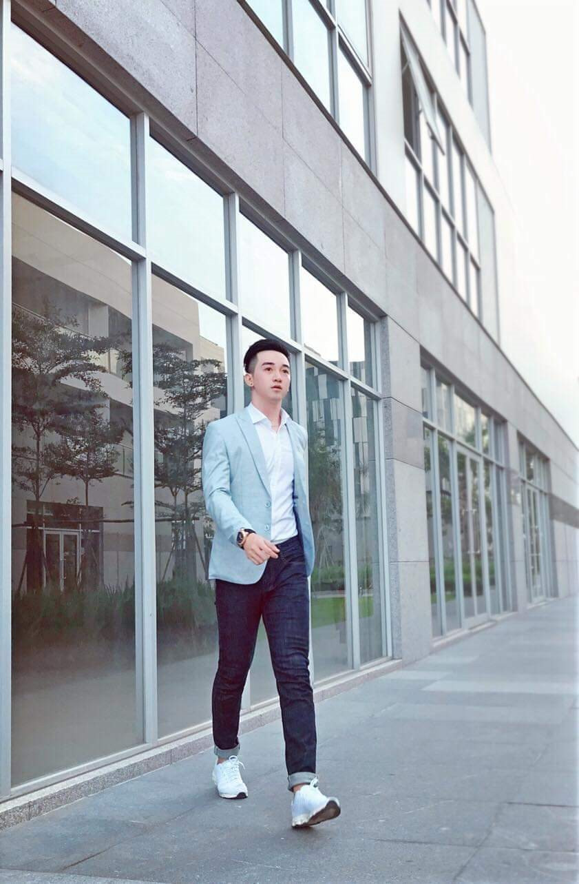 Trong năm 2019, Hồng Phong muốn theo đuổi đam mê nghệ thuật một cách nghiêm túc. Anh sẽ thử sức tham gia casting một số bộ phim ngắn. Bên cạnh đó, chàng trai 9x vẫn tiếp tục hoạt động nghệ thuật với vai trò là một người mẫu.