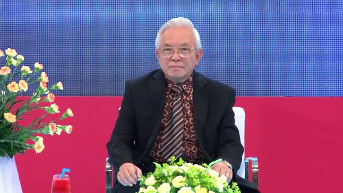 Giáo sư Tiến sĩ Phạm Gia Khải - Chủ tịch quỹ Tim mạch Việt Nam - Chủ tịch Hội tim mạch Đông Nam Á.