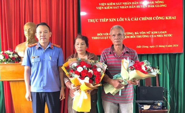 Dak Nong: Xin loi cong khai 2 vo chong bi bat oan 8 nam truoc-Hinh-2