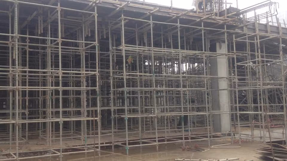 Hiện tại, đại diện Chính quyền thành phố Hà Nội và quận Nam Từ liêm đã có mặt để chỉ đạo công tác khắc phục hậu quả, đồng thời tiến hành các biện pháp cần thiết khác.