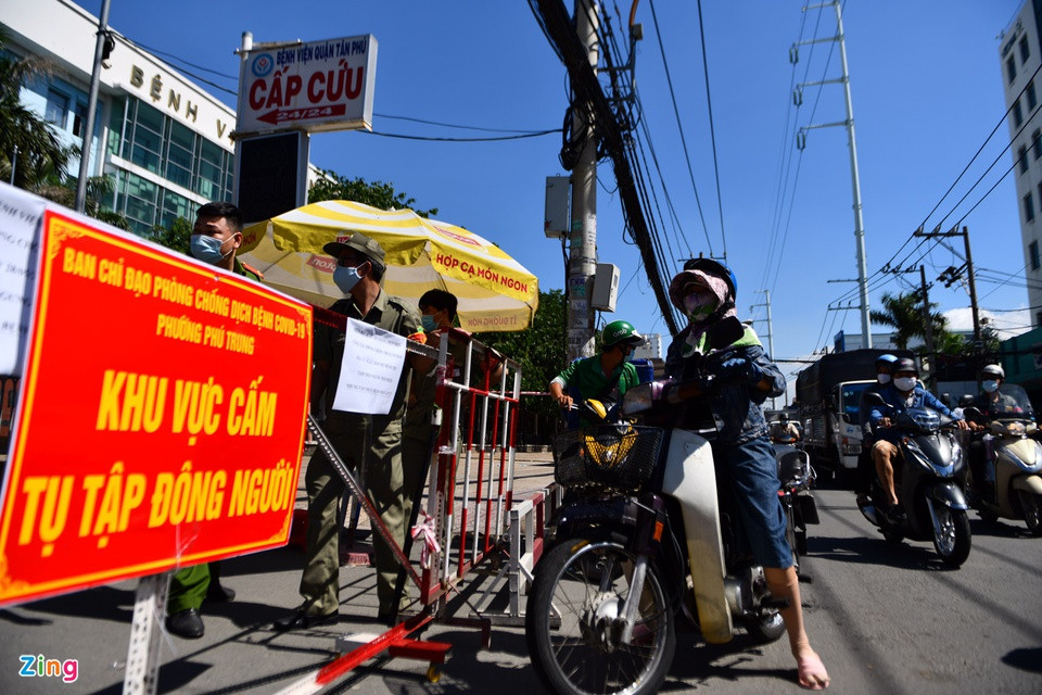 Phong toa tam thoi Benh vien quan Tan Phu