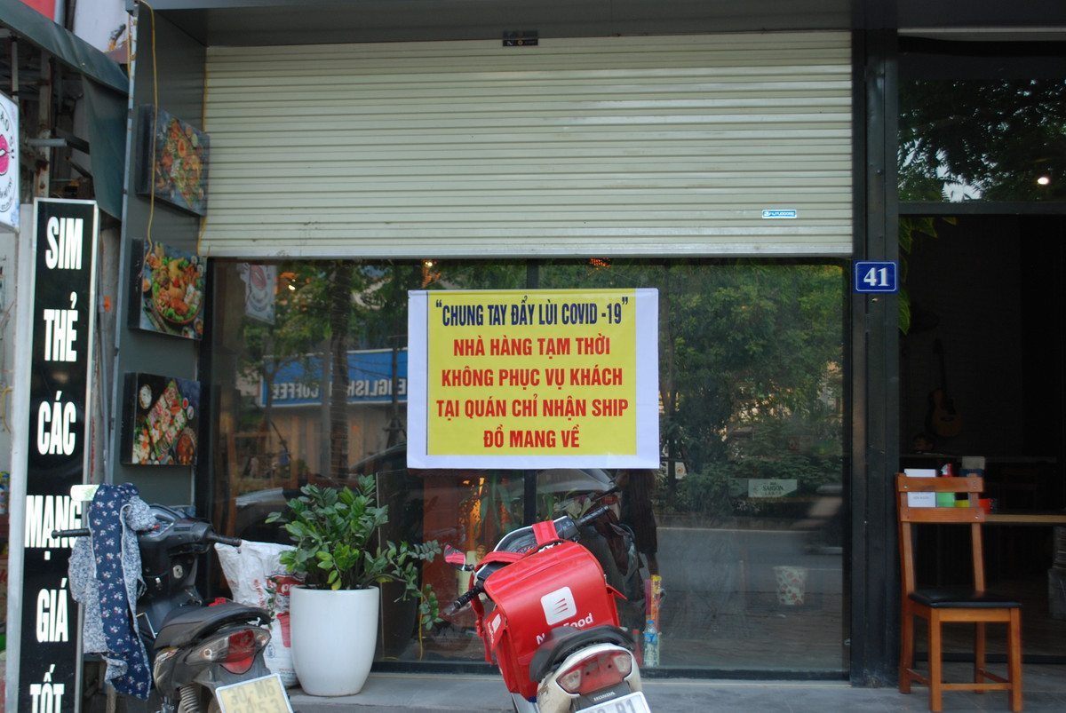 Nhìn chung các hàng quán đã chấp hành tốt công tác phòng chống dịch COVID-19 theo chỉ đạo của thành phố.