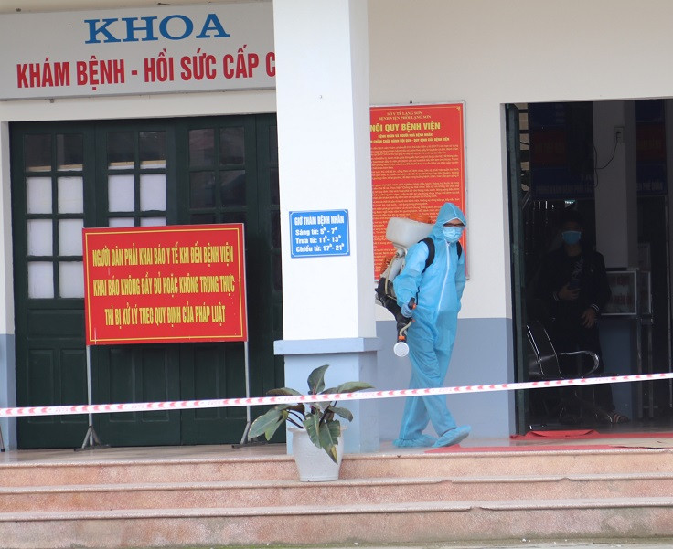 Hiện nay, bệnh nhân N.T.V.A đã được chuyển xuống bệnh viện Bệnh nhiệt đới Trung ương cơ sở 2, Đông Anh, Hà Nội để tiếp tục điều trị. Hiện nay, Bệnh viện Phổi Lạng Sơn đã được phong tỏa toàn bộ. 