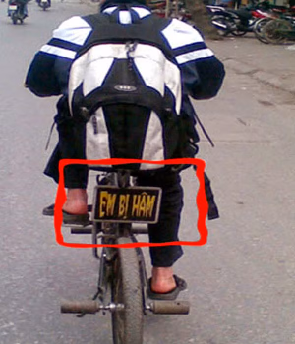 Biển số xe bá đạo chỉ có ở Việt Nam.