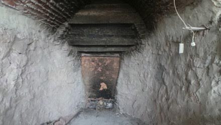 Nguyên nhân của vụ tai nạn lao động tại lò nung vôi xảy ra ở xã Hoàng Giang, huyện Nông Cống, tỉnh Thanh Hóa khiến 8 người chết và 1 người bị thương nặng có thể là do các nạn nhân bị ngộ độc khí CO. Nguồn ảnh: Đại đoàn kết.