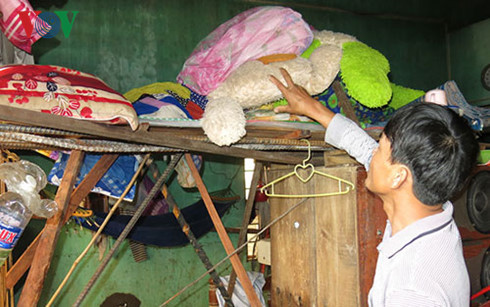 Chiếc giường kê cao khi nước dâng cao để tránh lũ.