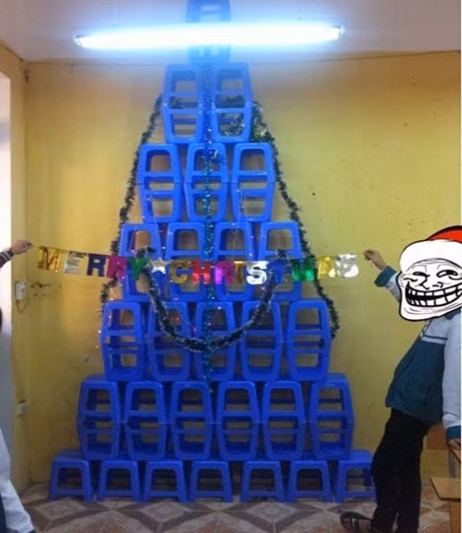 Cây thông Noel phiên bản học trò.