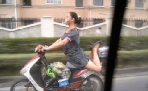 Một tay lái bá đạo.