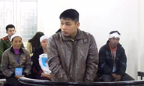 Bị cáo Đạt tại tòa. Ảnh: X.A.