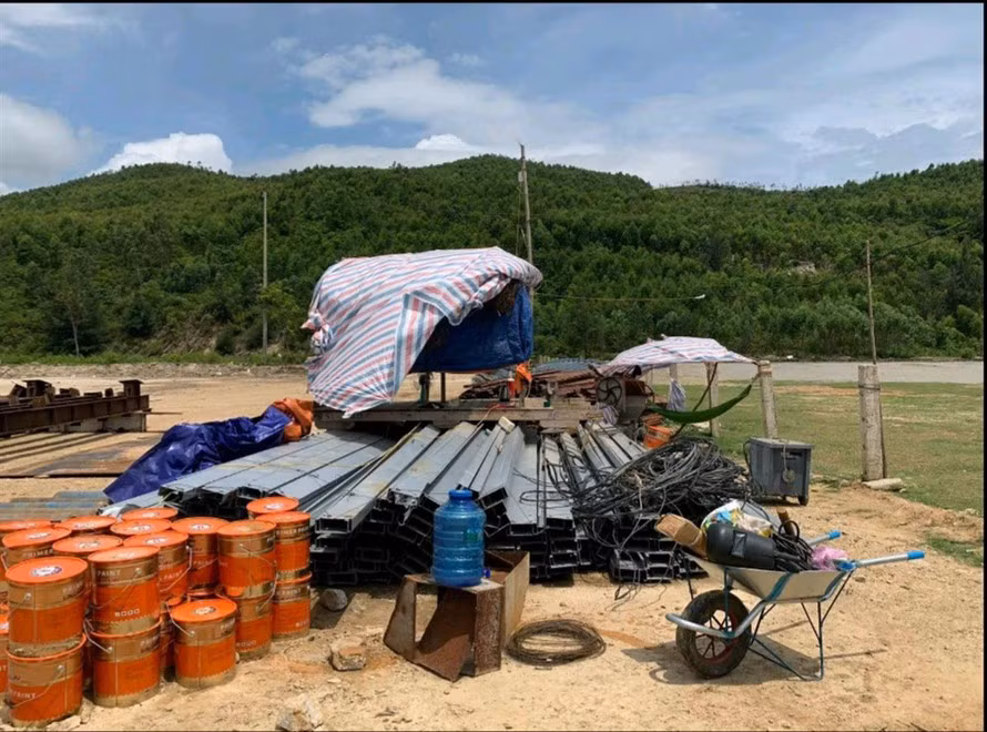 Ngang nhien thi cong nha may bot ca gan mo Dai tuong Vo Nguyen Giap