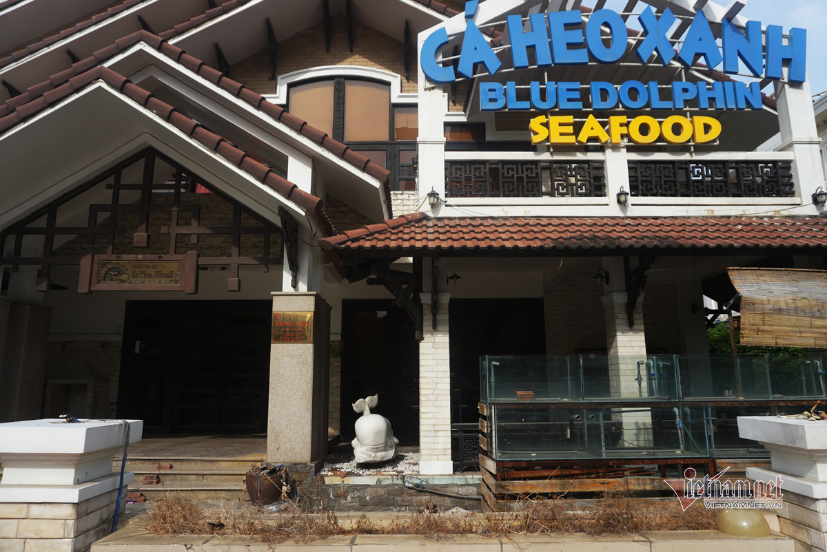 Nhà hàng xơ xác, khách sạn vắng lặng khó tin ở Đà Nẵng