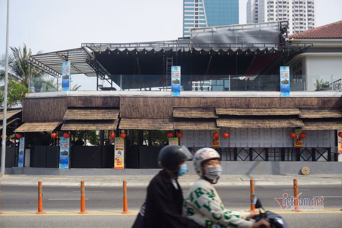 Nhà hàng xơ xác, khách sạn vắng lặng khó tin ở Đà Nẵng