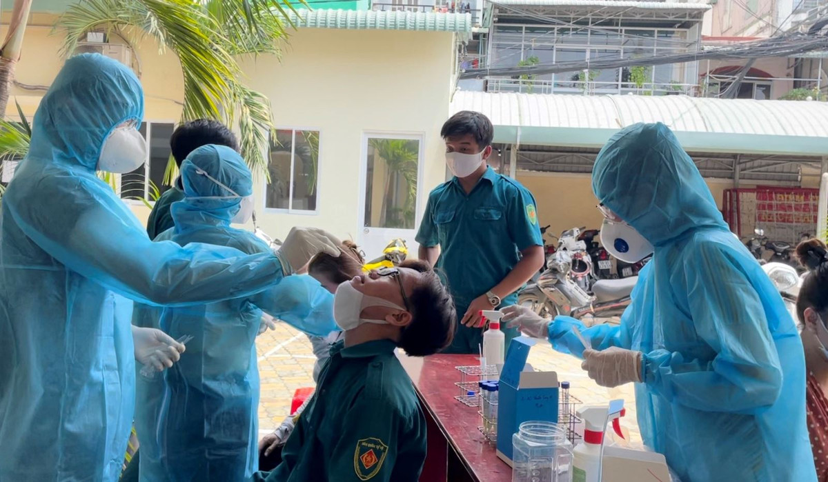 Cach ly COVID-19 tap trung: Truong hop nao duoc mien phi?-Hinh-3