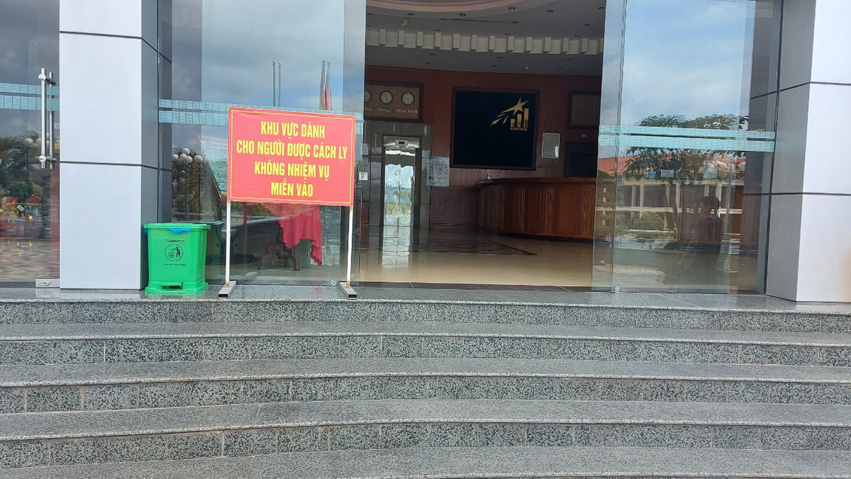 Cach ly COVID-19 tap trung: Truong hop nao duoc mien phi?-Hinh-2