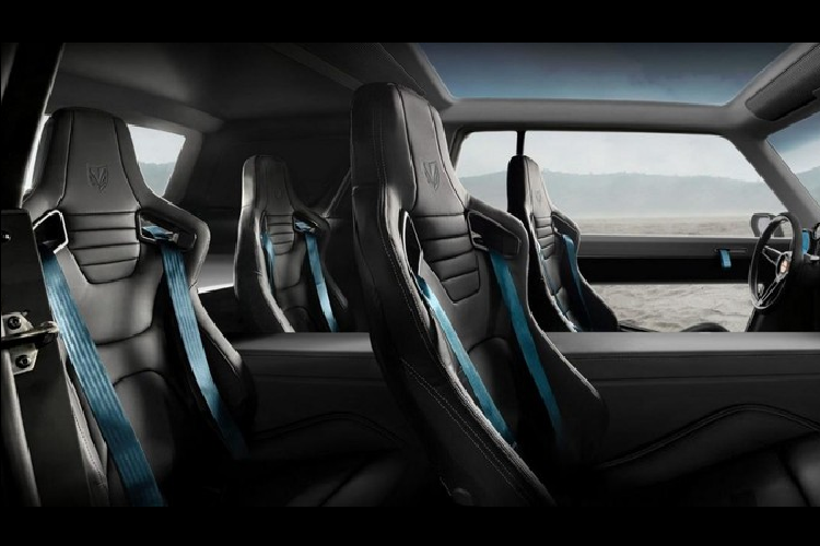 Hệ thống 4 mô tơ điện sản sinh công suất tổng hợp 404 mã lực và 651 Nm mô-men xoắn cực đại trong biến thể cao cấp nhất cho phép các bánh xe có thể di chuyển độc lập theo bất kỳ hướng nào. Do vậy, người lái Brawley sẽ có quyền truy cập vào các chế độ địa hình tốc độ thấp như eCrab, eSteer, eTank, và eCrawl, tương tự như những gì được cung cấp bởi xe bán tải điện GMC Hummer và Rivian R1T.