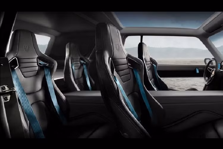 Hệ thống 4 mô tơ điện sản sinh công suất tổng hợp 404 mã lực và 651 Nm mô-men xoắn cực đại trong biến thể cao cấp nhất cho phép các bánh xe có thể di chuyển độc lập theo bất kỳ hướng nào. Do vậy, người lái Brawley sẽ có quyền truy cập vào các chế độ địa hình tốc độ thấp như eCrab, eSteer, eTank, và eCrawl, tương tự như những gì được cung cấp bởi xe bán tải điện GMC Hummer và Rivian R1T.