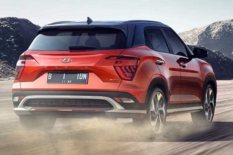 Đúng như thông tin từ trước đó, Hyundai Creta 2022 giá rẻ sở hữu thiết kế ngoại thất như phiên bản thu nhỏ của Tucson thế hệ mới. Nguyên nhân là do mẫu SUV cỡ B này cũng được áp dụng ngôn ngữ thiết kế Sensuous Sportiness tương tự Tucson, Santa Cruz và Custo. 