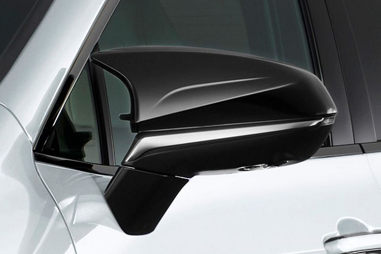 Mức giá bộ bodykit TRD hầm hố mới cho NX 2022 hiện vẫn chưa được công bố. Tại thị trường Mỹ, giá xe Lexus NX 2022 được bán ra cho phiên bản 250 là 37.950 USD (khoảng 864 triệu đồng), phiên bản cao cấp Lexus NX 450h+ có giá 55.560 USD (1,26 tỷ đồng) cho biến thể Luxury và 56.900 USD (1,29 tỷ đồng) cho biến thể F Sport Luxury.